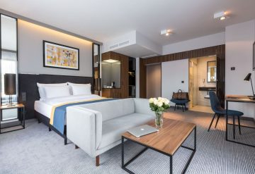 Grand Ascot Hotel