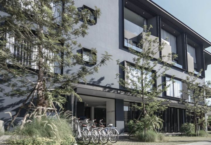 CREW Hotel