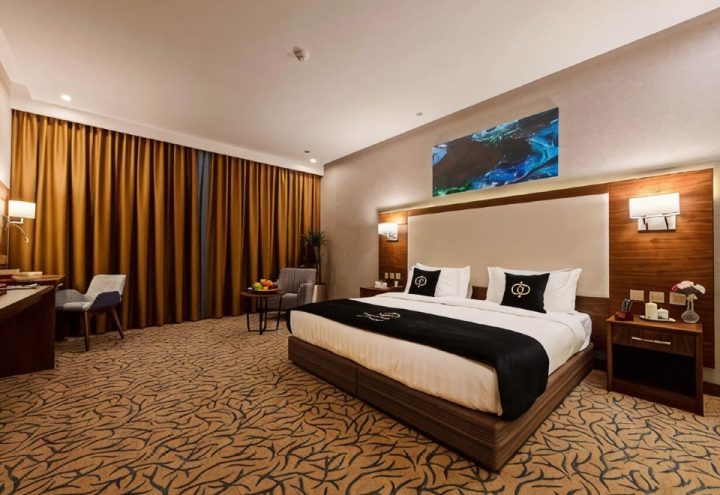 Sunday Emerald Hotel