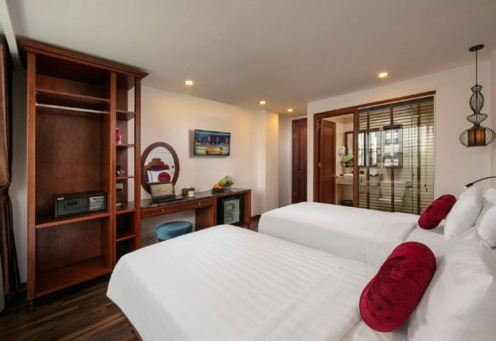 Vision Premier Hotel & Spa